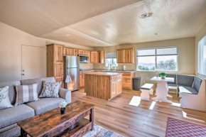 Comfy Oakhurst Duplex Near Hiking and Sightseeing!
